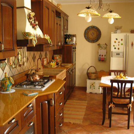 B&B Villa Liliya Fiumefreddo di Sicilia Luaran gambar